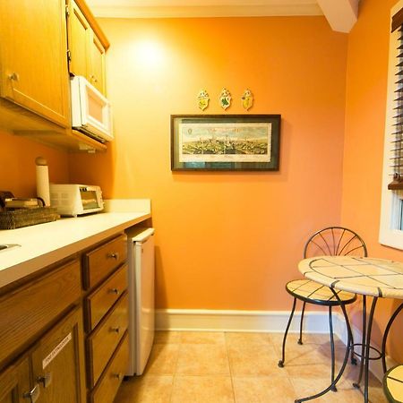 Hidden Garden Cottages & Suites Saugatuck Eksteriør bilde