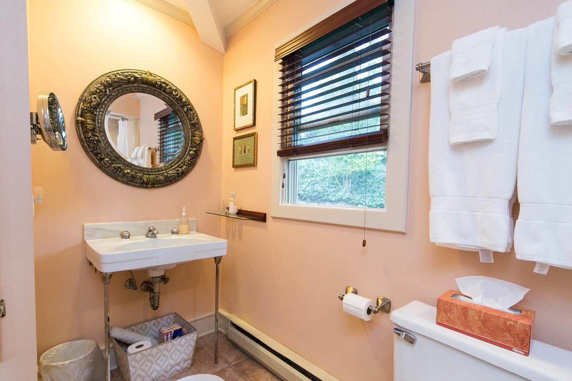 Hidden Garden Cottages & Suites Saugatuck Eksteriør bilde
